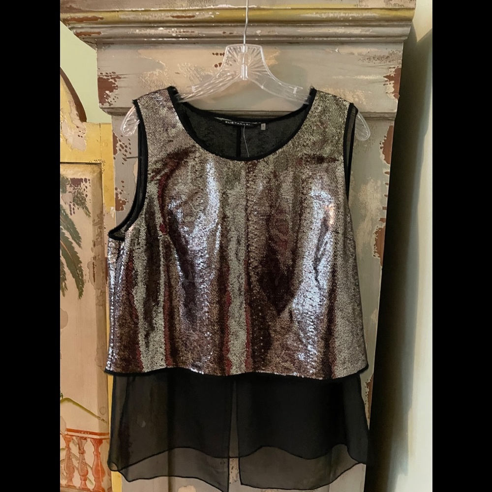 Ladies top/Elie tahari